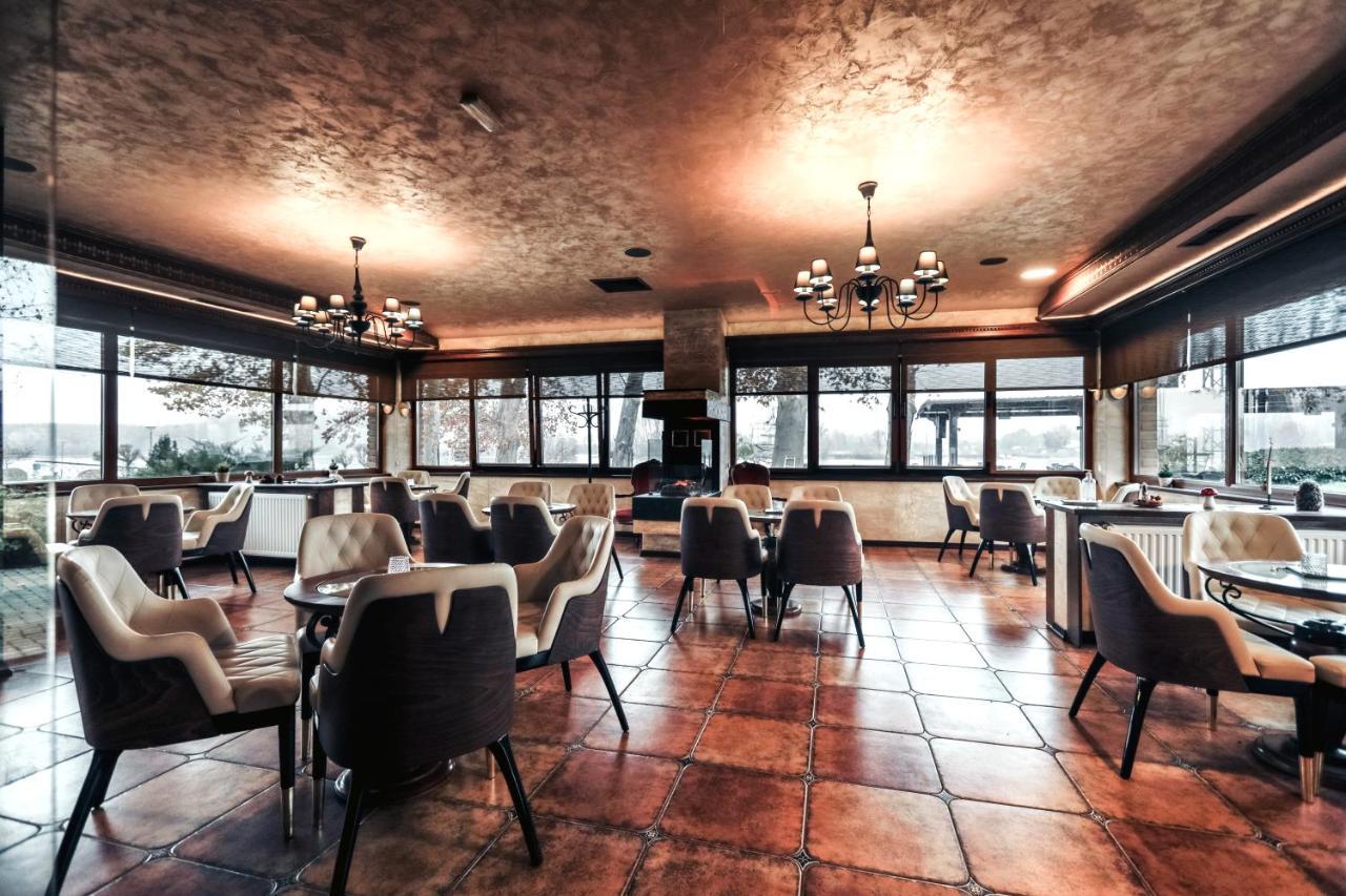 Hotel Dunav Uyluk Dış mekan fotoğraf