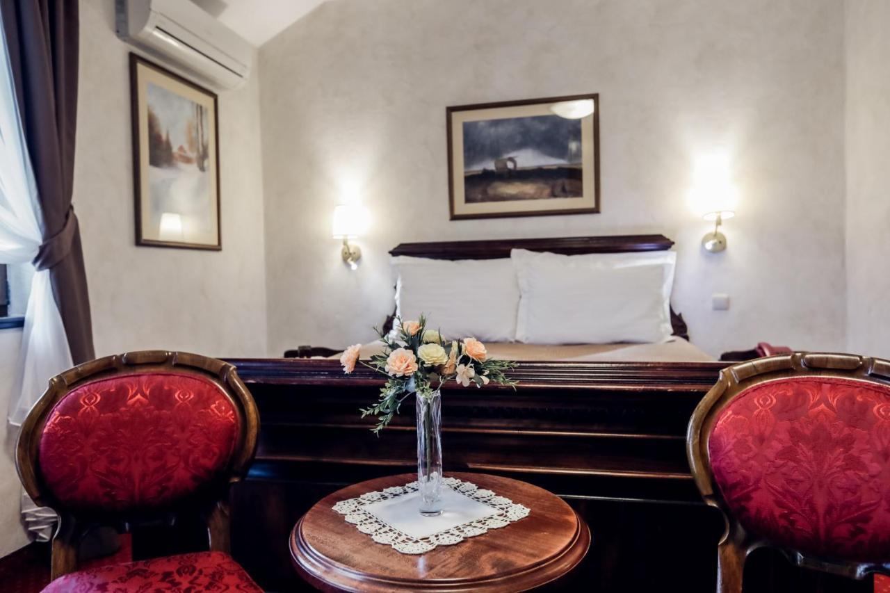 Hotel Dunav Uyluk Dış mekan fotoğraf