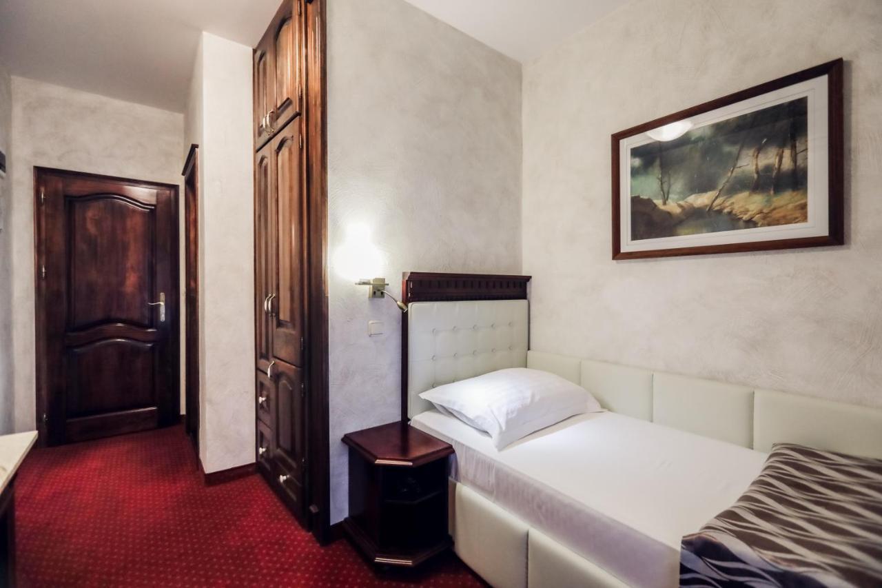 Hotel Dunav Uyluk Dış mekan fotoğraf